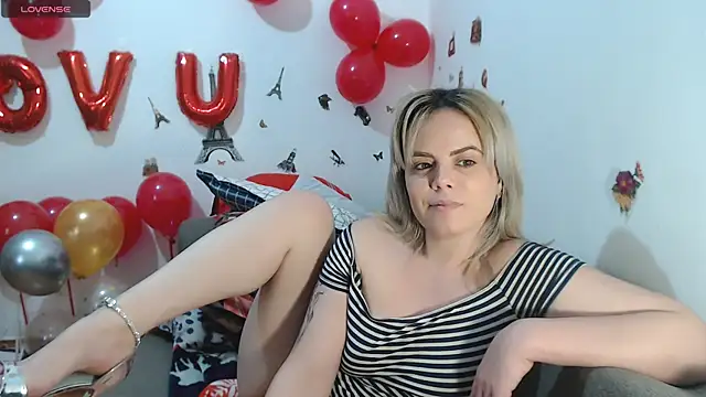 Fuck, smoke, heels, all the body,cum,squirt