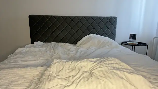 [9 May 10:20] Private Show - Embersweetbunny 캠 모델의 동영상