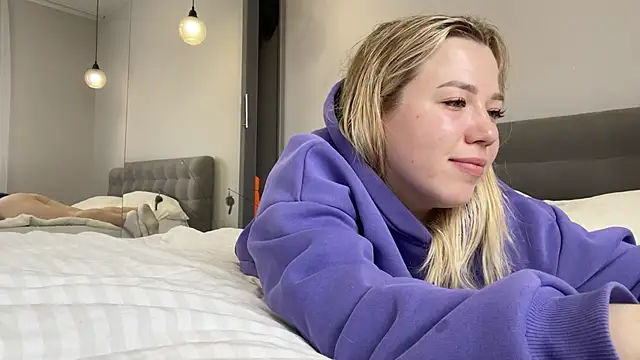 [17 Sep 12:28] Private Show - Embersweetbunny 캠 모델의 동영상