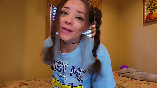 [6 Nov 09:15] Public Show- Just being silly, singing and dancing 🥰 - video by MiaElizabeth cam model