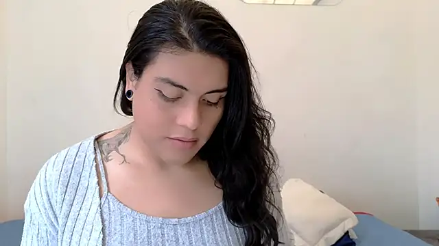 Jerk off, show ass and slaps－カメラキャストのAriana_Rodriguez_の動画