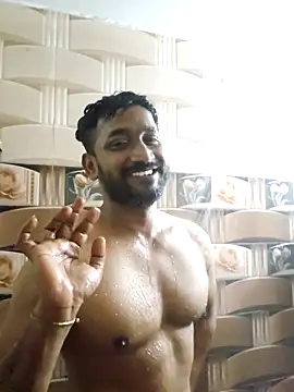 [14 Apr 10:59] Private Show - video od modelky/modela Rabi_BULKBEAST