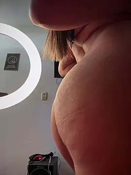 SEX MACHINE SO DEEP💦🔥 - video by LAURA_VANESA cam model