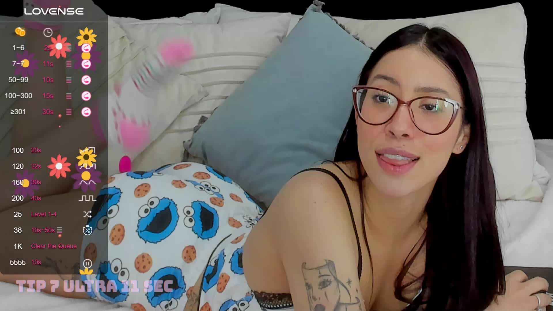 playing with my pussy