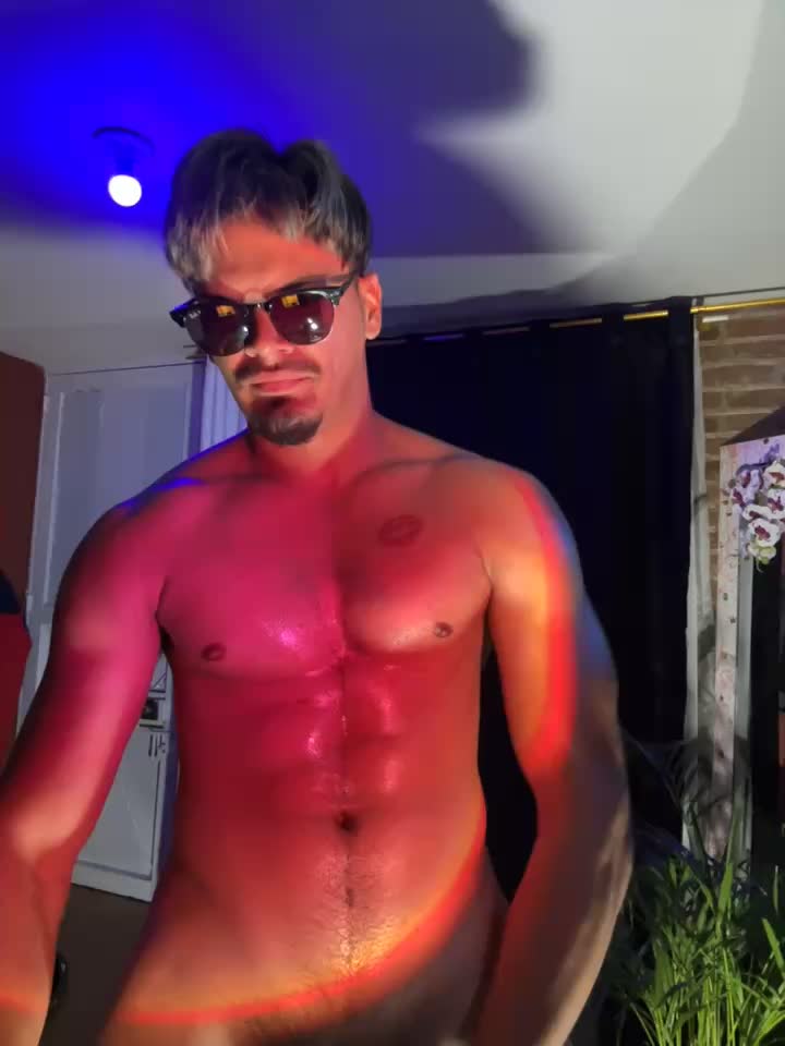 SEXY OIL AND CUM - فيديو من HotBeastBoy موديل الكام