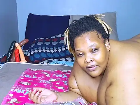 [29 Aug 03:03] s spread with dirty talk - video oleh model kamera fatafricanqueen