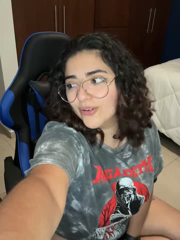 pussy fuuck - video by Ales_Kitten cam model