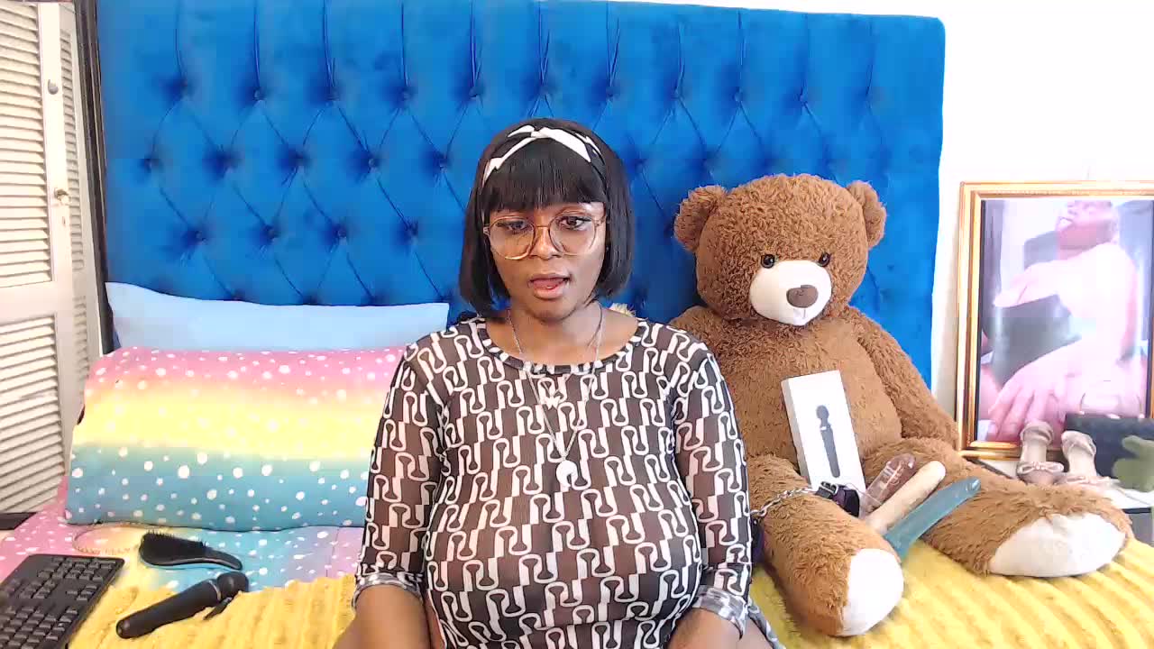 JINGLE BOOBS JINGLE BOOBS JINGLE WITH THE CLAMPS - video oleh CocoBootyyy kamera model