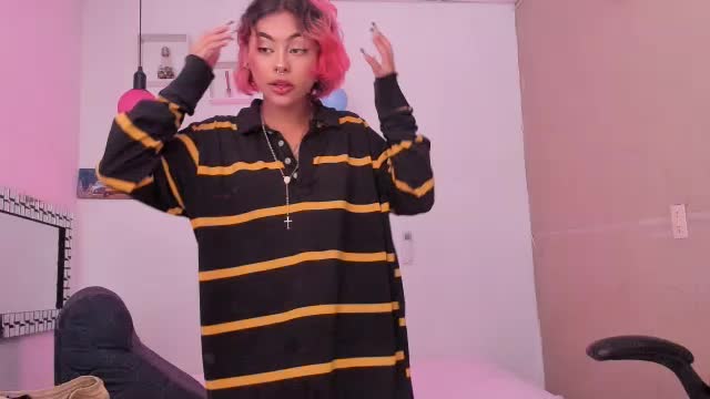 fuck me please!! – видео вебкам-модели lilith_horny