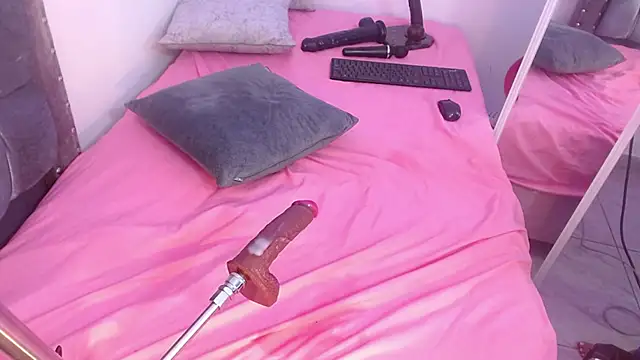 Hot🔥🔥 - video by YUSELFI_ROSS_ cam model