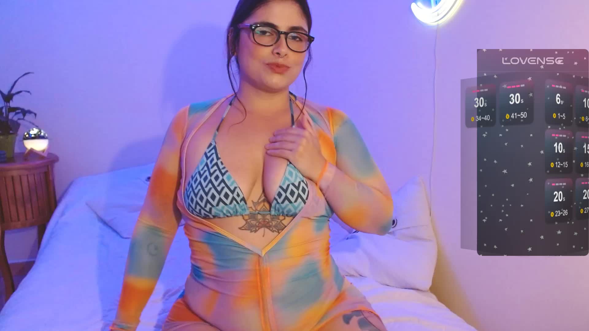 Reall big ASS - video by Juliietha_servas cam model