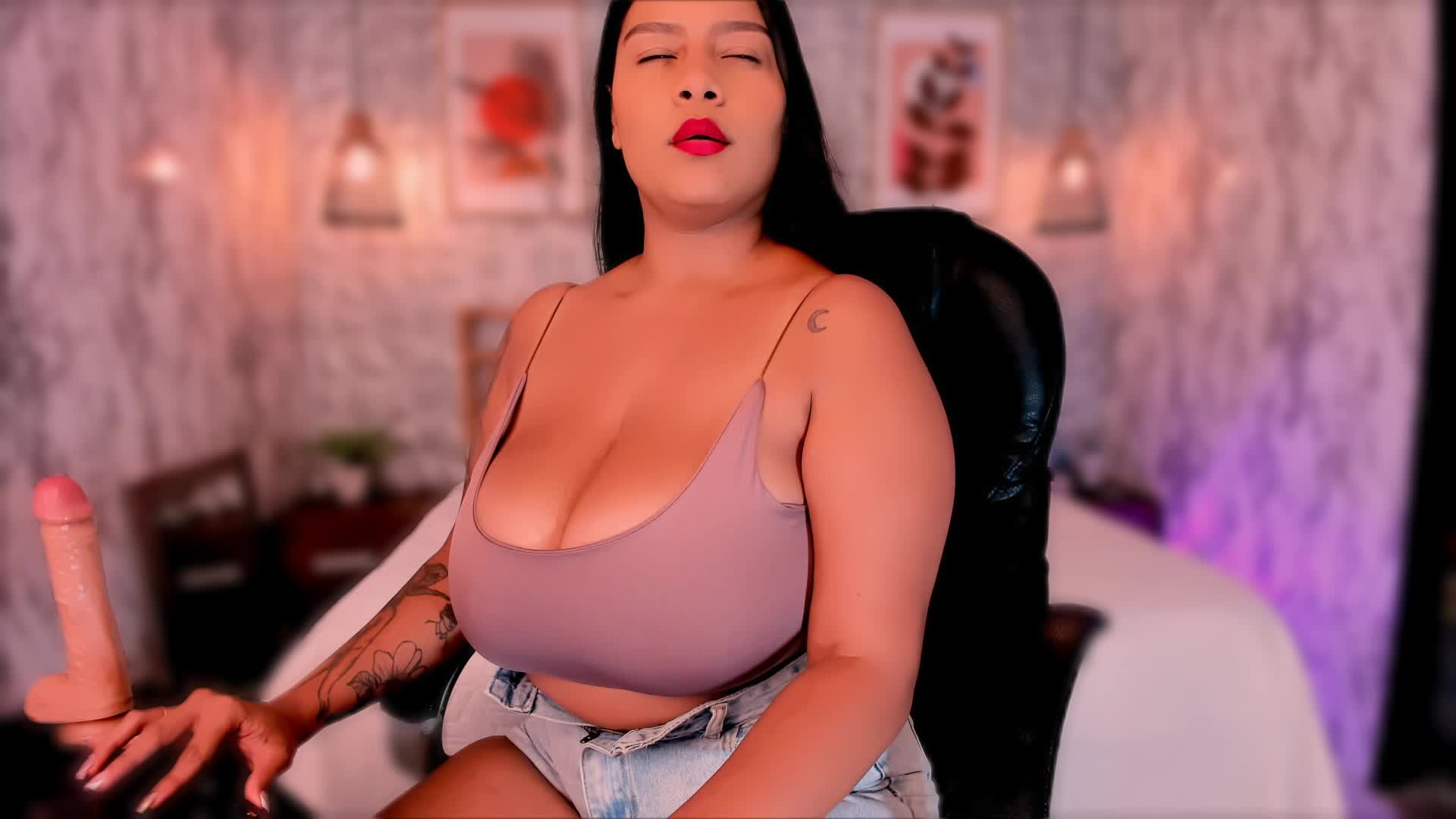 BOUNCE BOOBS