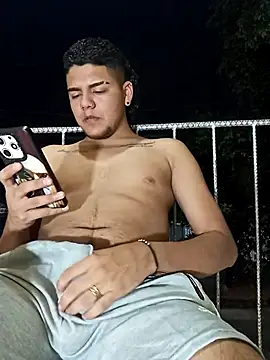 Playing with my cock in public with toy in the balls😈🔥