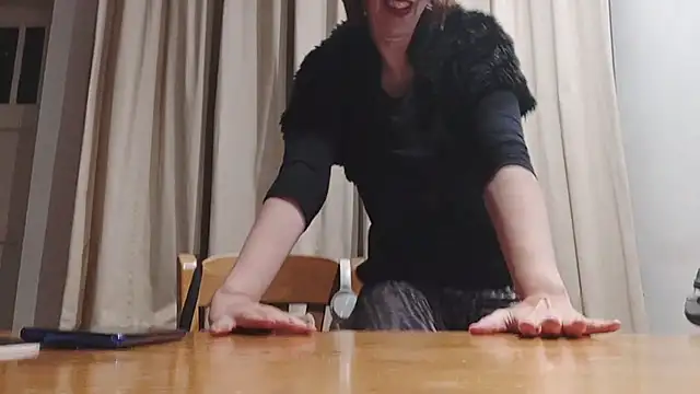[18 Nov 19:48] Private Show