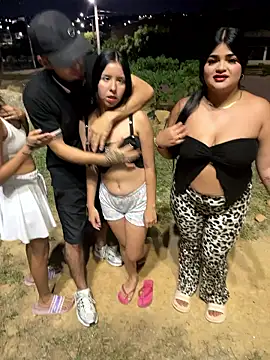 [21 Nov 01:11] Private Show - Vídeo de royalgirls_x, modelo de vídeos