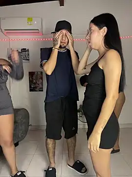 [3 Dec 00:33] Private Show - Vídeo de royalgirls_x, modelo de vídeos