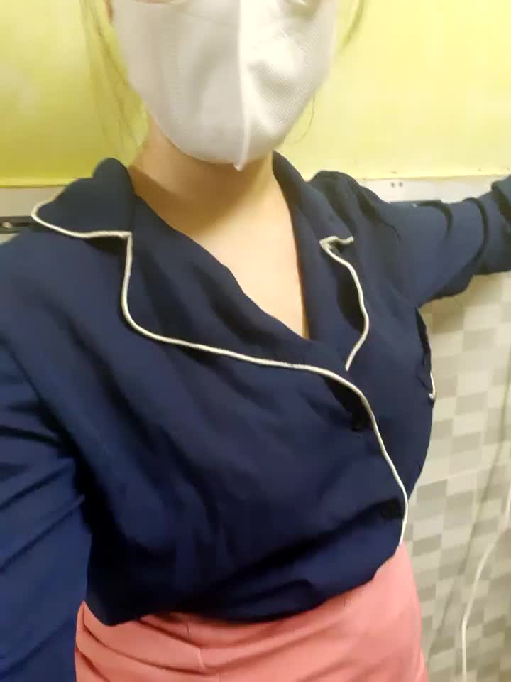 [11 Oct 22:42] Private Show