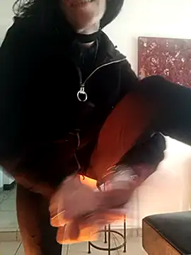Scappatella in cucina - فيديو من freyamoret موديل الكام