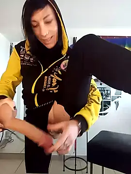 Squirt e culo💦💦💦 — filmik freyamoret, modela(-lki) na kamerkach