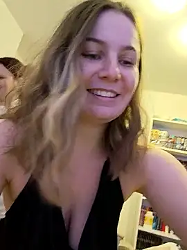 Girlfriends naked in heels ask you for cum in mouth - _wikki_ 캠 모델의 동영상