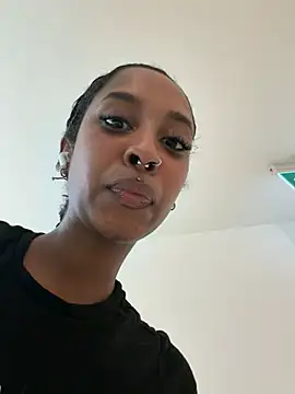 Anal Plugged my Ass in Halway 🕯️