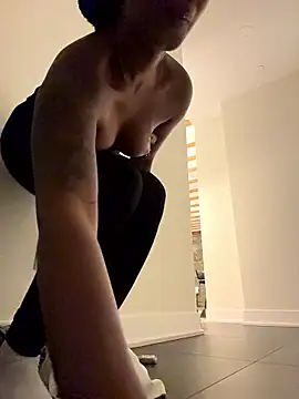 Take off clothes sneaky!