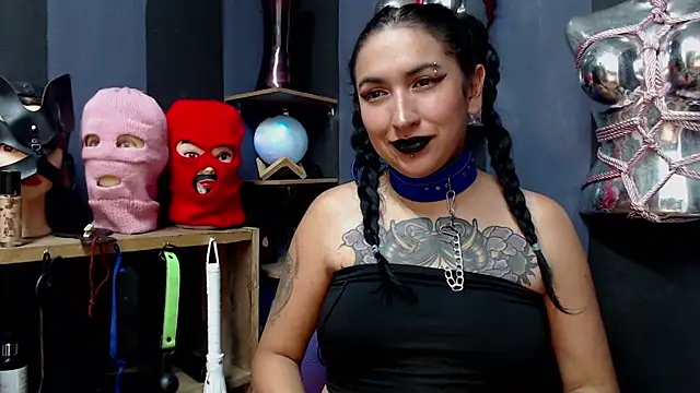 zip off - วิดีโอโดย LucyStrike_ โมเดลแคม