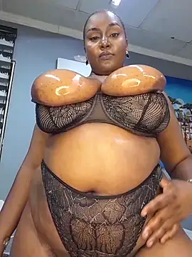 big tits huge ass - clip cu Thasha8 model videochat