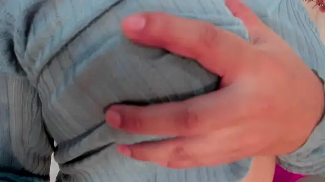 Feel me! - video di LisaHadwin modella di cam