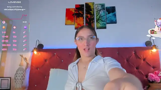 Riding a very delicious torso - video by Ruth_harvey_ cam model