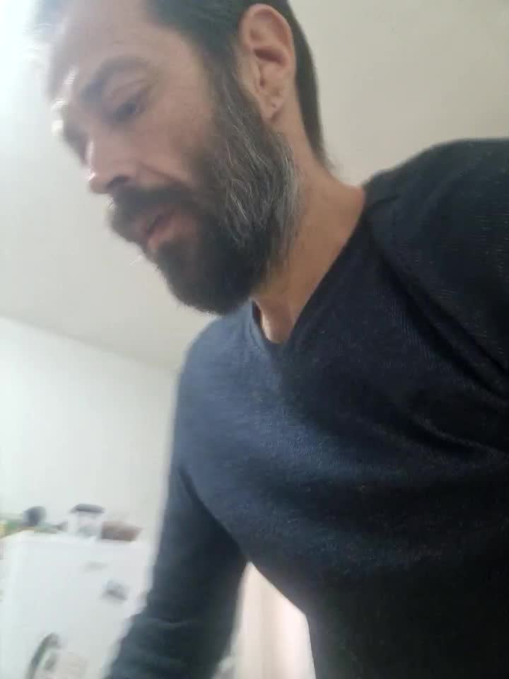 a little naked play - video by zefside42 cam model