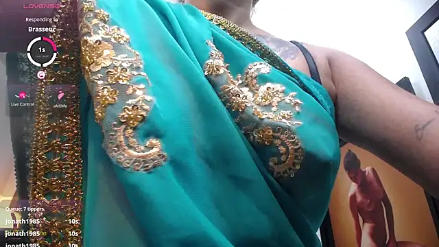 [3 Mar 10:06] Private Show - video di keranimarala_ modella di cam