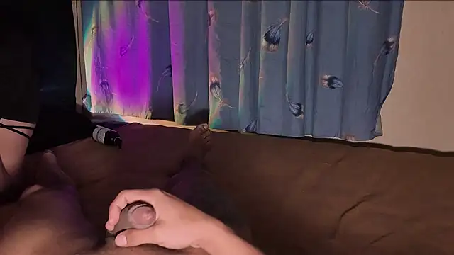dt / ride cum on face - video by YaraLeon cam model