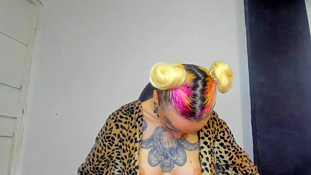 [18 May 06:06] Private Show - barbara_anal_squirt_主播的视频