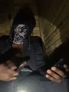 [28 Feb 05:58] Public Show - Gifttheskimaskboy014 adlı kamera modelinin videosu