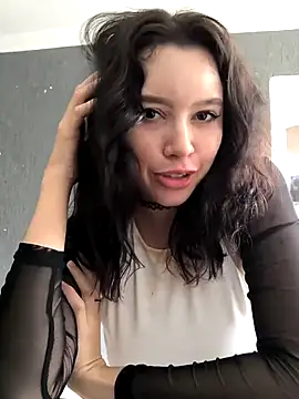 Mirando lawson show her ttis and fingering - video by WandaDoll cam model