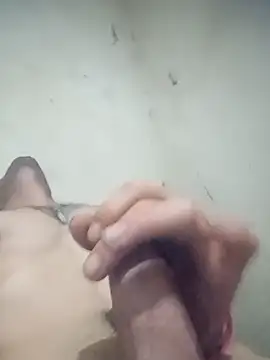 [30 Jun 01:55] Public Show - video by sexlockoxxx cam model