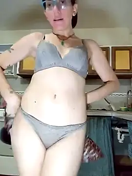 Masturbation pussy, doggy style position, all naked, vibrator on My clit - video by Luna-e-Franco1 cam model