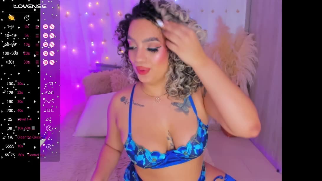 ride my pillow - vídeo de Arianabromw modelo de câmara