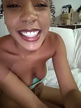 [1 Feb 00:31] Private Show - video by Julia_Pretinha cam model