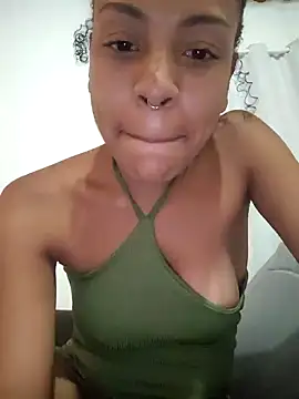 [21 Feb 00:41] Private Show - video by Julia_Pretinha cam model