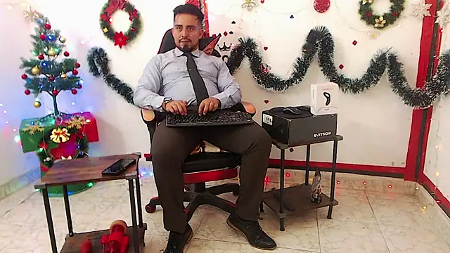 [27 Nov 02:14] Private Show - striper - video by KalethBigDick cam model