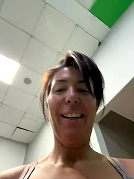 Gym shower play - video van eveangelll cam-model