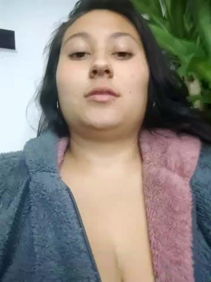 Boy kisses my armpits and tits - video oleh Celeem_ kamera model