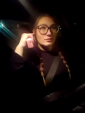 Play with myself while driving - video by wildyoungNhorny cam model