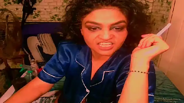 [1 Nov 23:28] Private Show - vidéo du modèle de showcams Indian_Blaze00