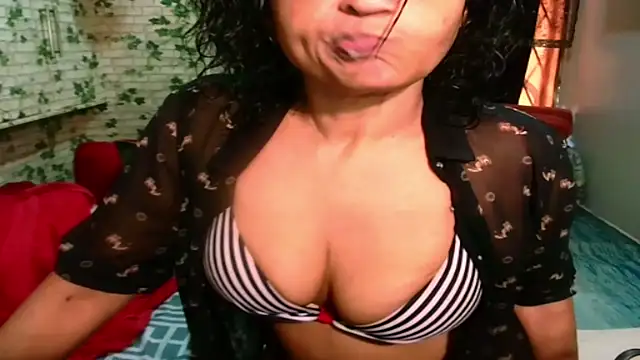 [22 Mar 16:54] Private Show - vidéo du modèle de showcams Indian_Blaze00