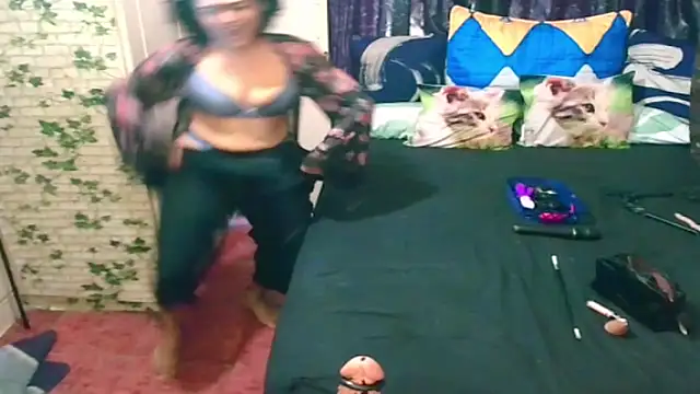 [8 Aug 15:14] Private Show - vidéo du modèle de showcams Indian_Blaze00