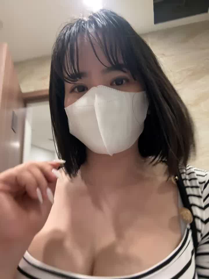 new show in wwcc 2 girts - video oleh model kamera May-Squirt