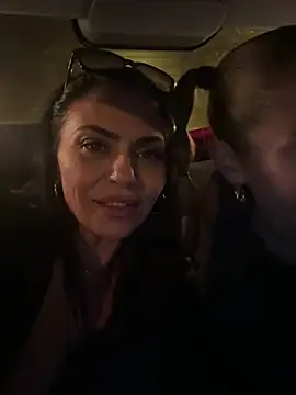 [6 Dec 19:18] Private Showkisses with my friend in the car - video oleh KimKelly13 kamera model